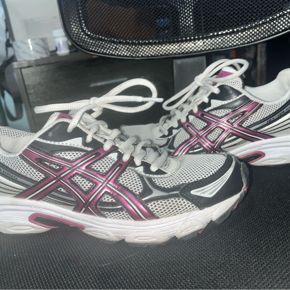 ASICS Women's Running Shoes - White and Purple Gel Galaxy